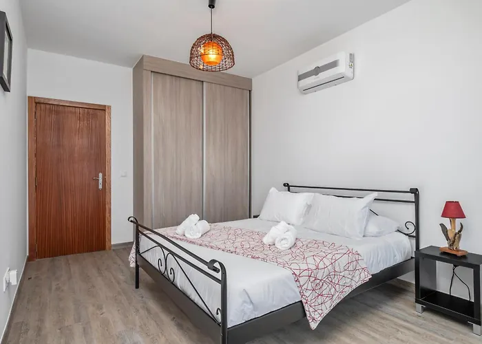 Sea View Flat In Casa Teixeira Calheta Madeira Appartamento